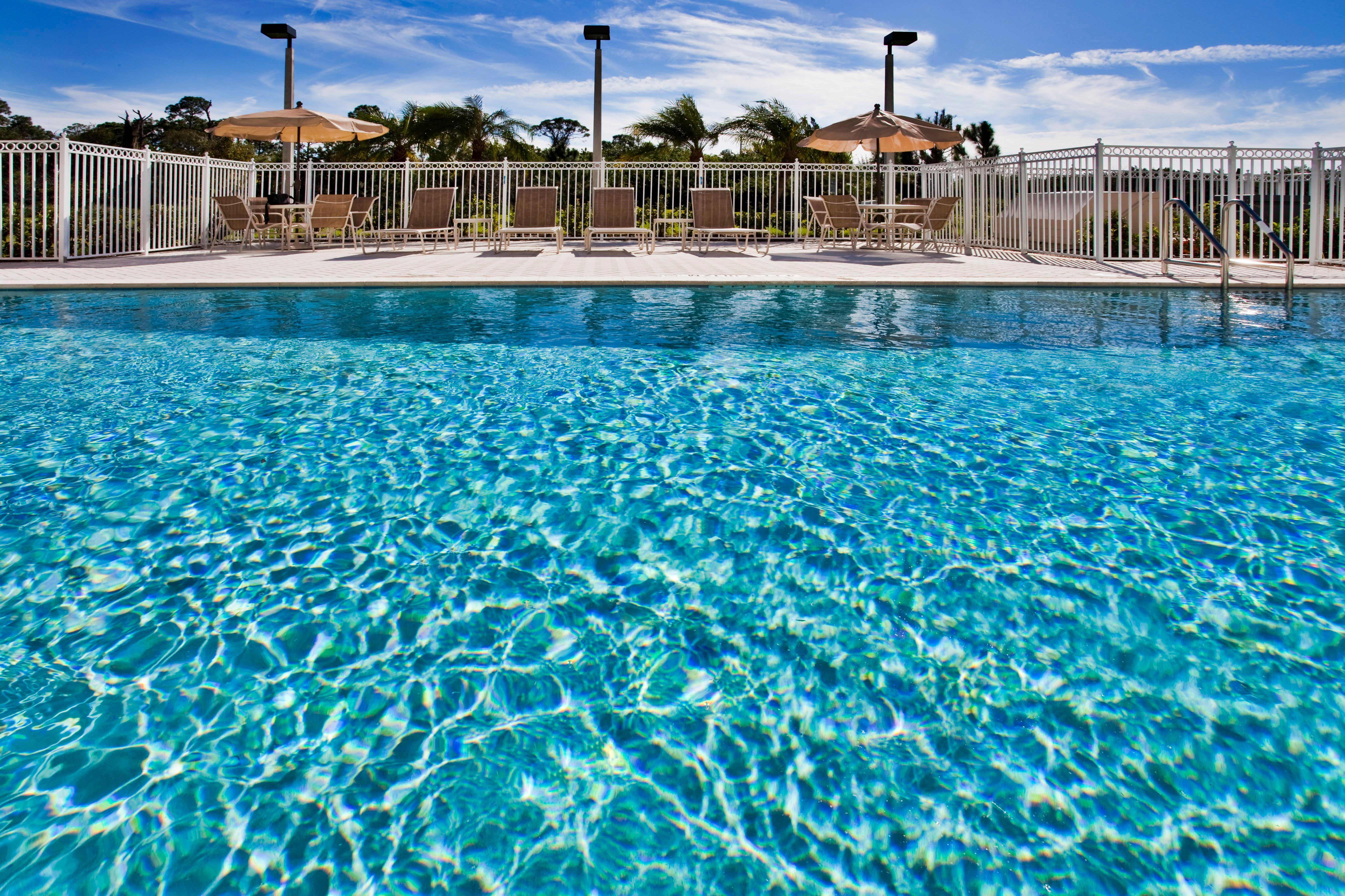Holiday Inn Express Hotel & Suites Fort Pierce West By Ihg Exteriör bild